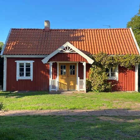 Bo I Egen Stuga Pa Haerlig Oelandsgard Köpingsvik Eksteriør billede
