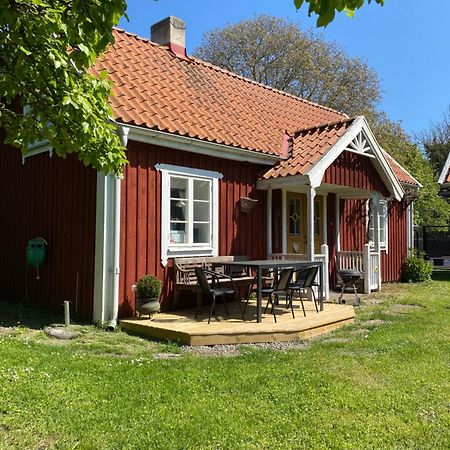 Bo I Egen Stuga Pa Haerlig Oelandsgard Köpingsvik Eksteriør billede